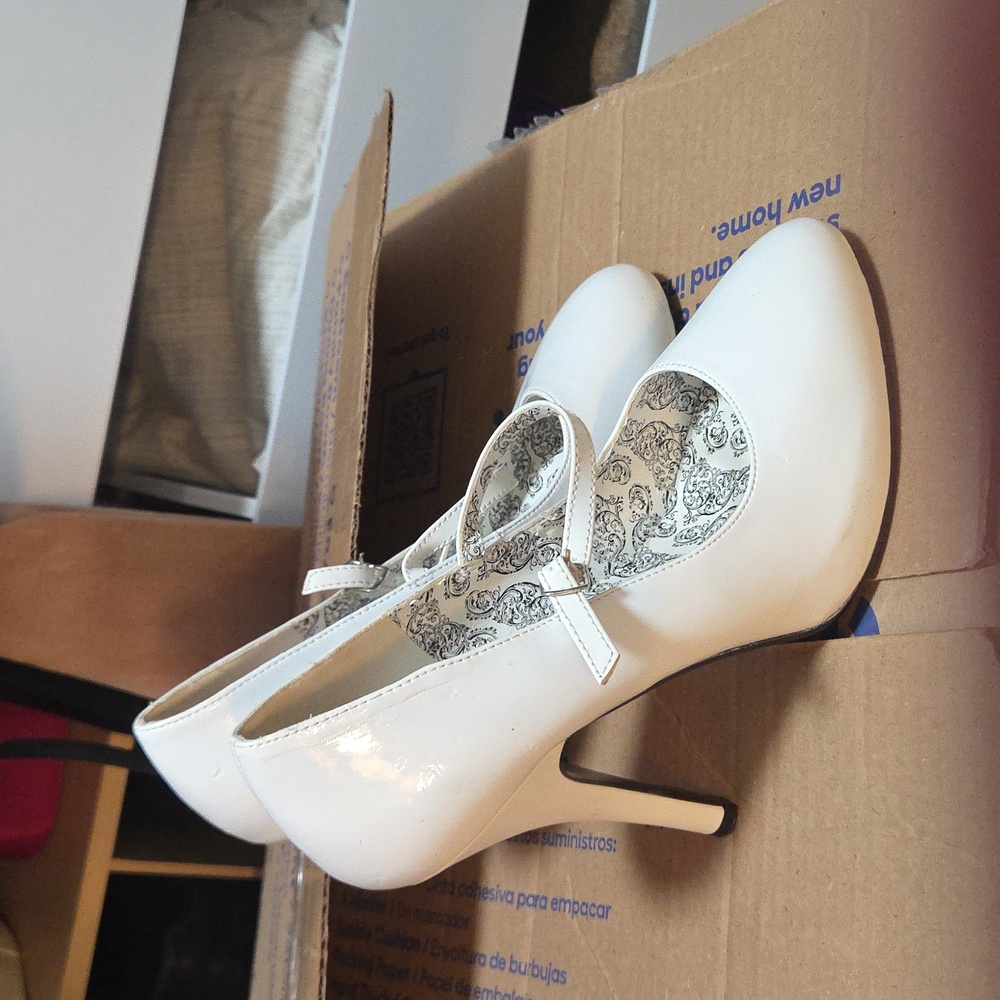 Bordello Tempt 35 White Patent Faux Leather Maryjane Platform Heels  Bou…